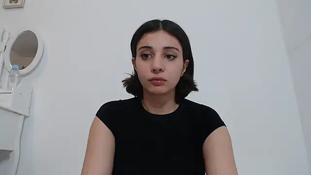 Snapshot of bellefleurrr chatting on July 2026 09:00:02 PM bellefleurrr online show from July 2026 09:00:02 PM