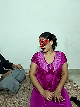 Heena-143 online show from March 2026 01:37:01 PM