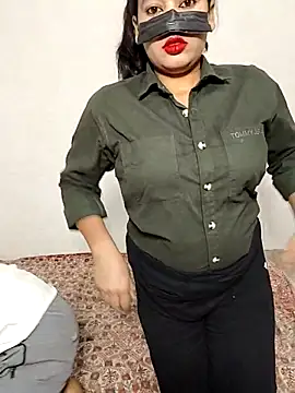 Heena-143 online show from April 2026 04:15:01 PM