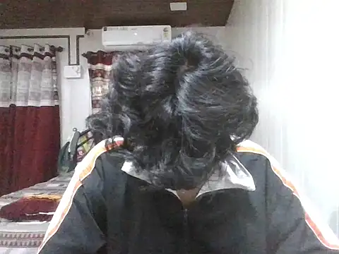 kriZ08 online show from June 2026 10:37:02 AM