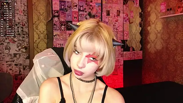 Snapshot of MissMorganMoon chatting on February 2026 11:03:02 PM MissMorganMoon online show from February 2026 11:03:02 PM