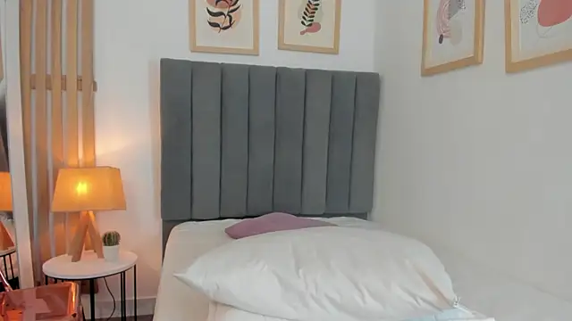 DeniseBurton online show from March 2026 01:27:02 PM