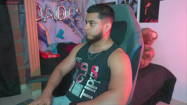 Tiler wolker online show from March 2026 01:42:02 AM