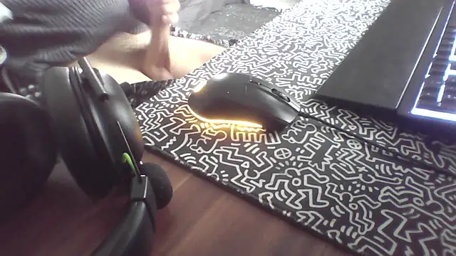 ariesss  online show from April 2026 10:24:02 AM