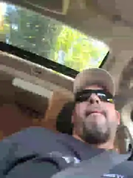 Tincho1051 online show from April 2026 07:31:01 PM