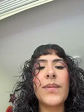 SugarTroubl33 online show from April 2026 02:10:01 PM