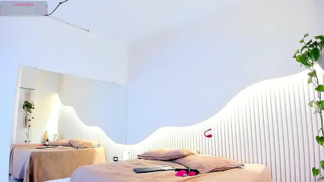 Angy-Avila online show from March 2026 04:06:02 AM