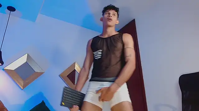 KamiSuarez online show from March 2026 06:29:02 PM