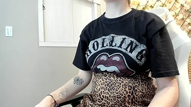 DakotaRussell  online show from December 2025 11:04:02 AM