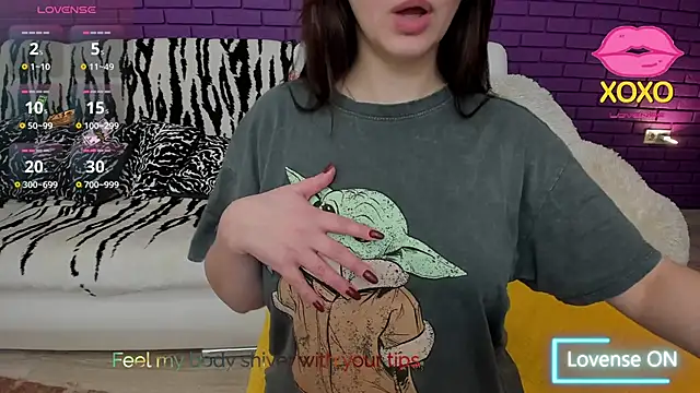 GlowMimi online show from March 2026 04:56:02 PM