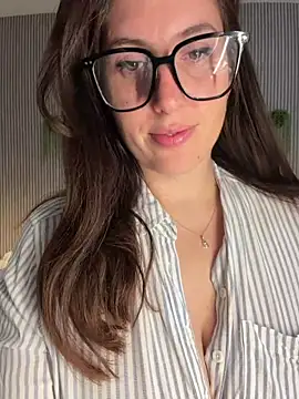 Snapshot of MysteryGirl__ chatting on June 2026 07:42:02 AM MysteryGirl online show from June 2026 07:42:02 AM