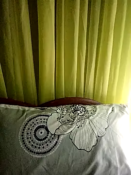 Esenia505 online show from April 2026 12:04:01 AM