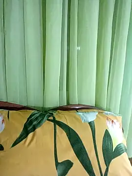 Esenia505 online show from April 2026 02:33:01 AM