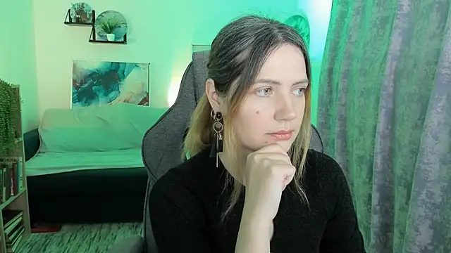 AleksaLaurent online show from December 2025 09:26:02 AM