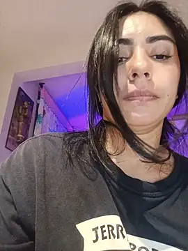 Sara-215 online show from April 2026 07:45:01 AM