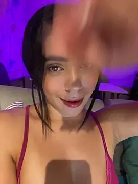 Snapshot of Sara-215 chatting on May 2026 04:10:02 AM Sara-215 online show from May 2026 04:10:02 AM