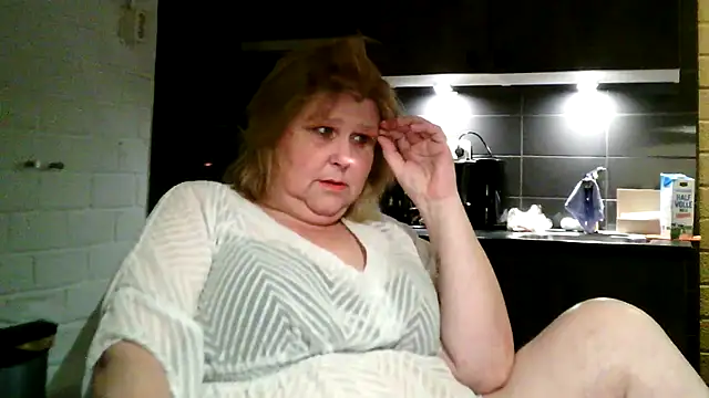 Sylviastar46 online show from March 2026 06:34:02 PM