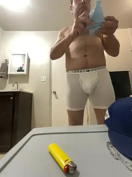 ezrah23 online show from January 2026 10:48:02 PM