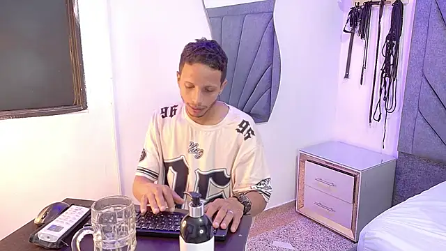 DamianandEva online show from July 2026 01:08:02 PM