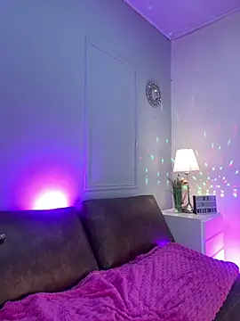 kittyblooms online show from April 2026 01:17:02 PM