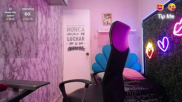 valeria martinez19 online show from April 2026 09:34:02 PM