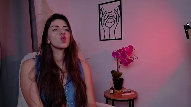 SeleneNova online show from March 2026 06:53:01 PM