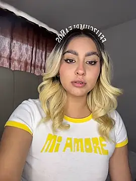 Elina Hills online show from April 2026 06:09:02 PM