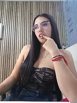 Valk submissive online show from April 2026 04:50:02 AM