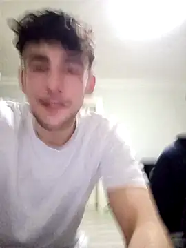 yasinesra757  online show from April 2026 04:01:01 PM