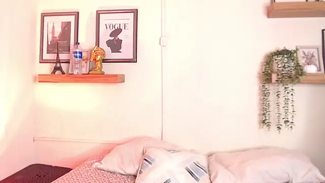 Madisonkay online show from April 2026 07:58:01 PM