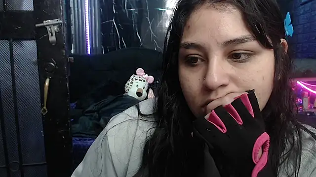 Snapshot of lehia_285 chatting on July 2026 02:03:01 PM lehia 285 online show from July 2026 02:03:01 PM