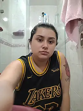 Snapshot of CurvyNoir chatting on November 2025 04:09:02 PM CurvyNoir online show from November 2025 04:09:02 PM