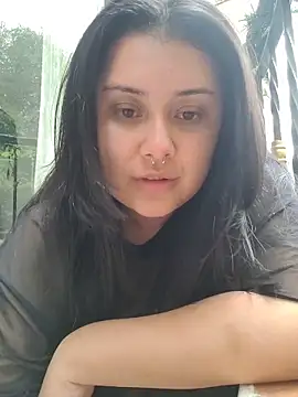 Snapshot of CurvyNoir chatting on December 2025 05:52:02 PM CurvyNoir online show from December 2025 05:52:02 PM