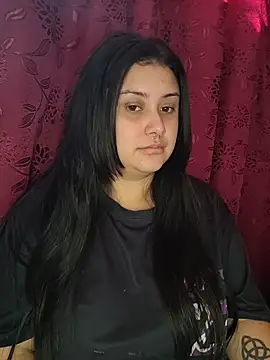 Snapshot of CurvyNoir chatting on December 2025 04:23:02 PM CurvyNoir online show from December 2025 04:23:02 PM