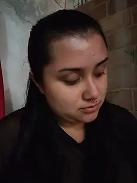 Snapshot of CurvyNoir chatting on December 2025 04:47:01 PM CurvyNoir online show from December 2025 04:47:01 PM