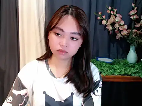 lustfullakim online show from April 2026 01:37:01 PM