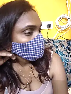 Queen-dhivya online show from March 2026 05:02:01 PM