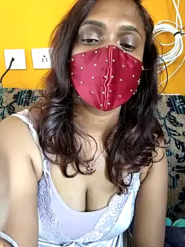Queen-dhivya online show from April 2026 03:04:02 AM