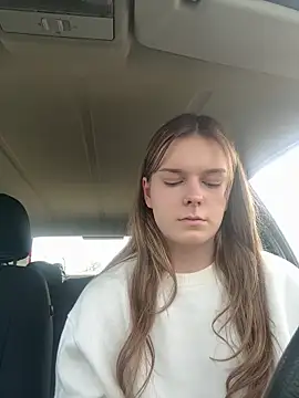 LisaFreierxx online show from March 2026 01:17:02 PM