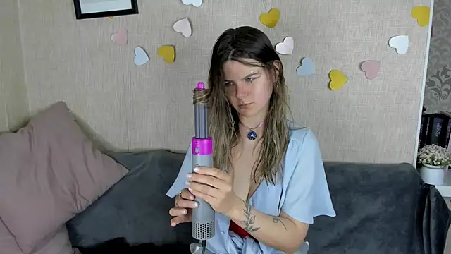 Zorianaa online show from April 2026 09:06:02 PM