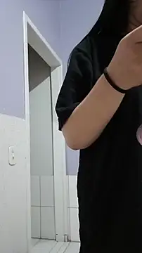 Snapshot of Allyardosia chatting on December 2025 01:23:01 AM Allyardosia online show from December 2025 01:23:01 AM