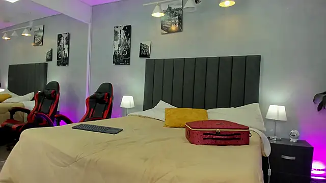 kendra london online show from March 2026 11:25:01 AM