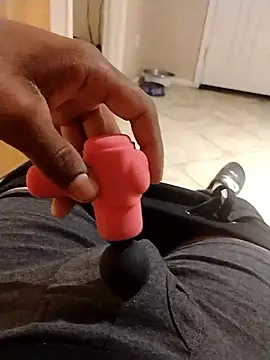 m8je online show from November 2025 04:11:02 AM