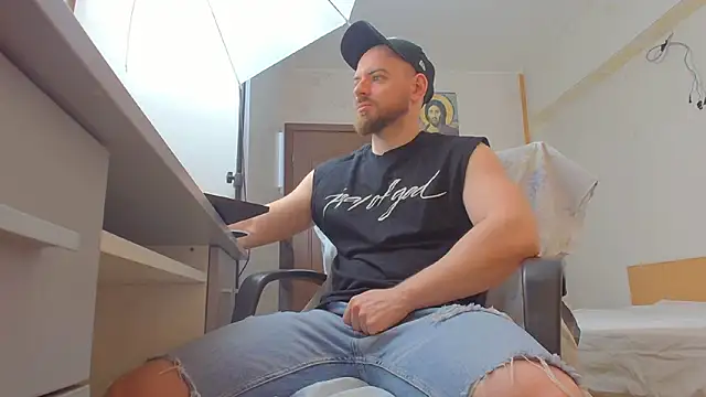 Ryanstone  online show from April 2026 05:27:02 AM