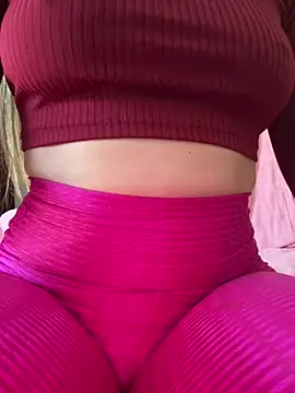 Melzinhasweet online show from July 2026 04:02:02 PM