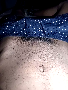 UNCLEZESTYY online show from November 2025 06:18:01 PM