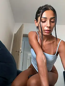 VickyM99 online show from July 2026 01:36:01 PM
