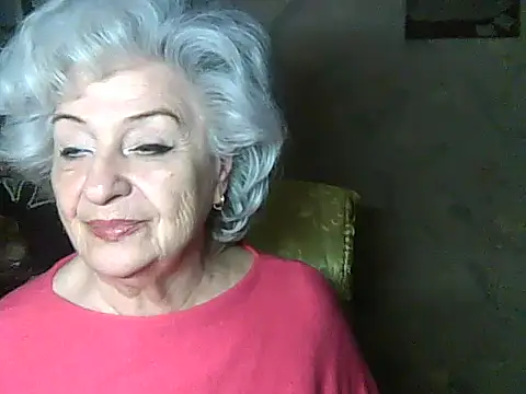 ValeriaKroww online show from April 2026 06:01:01 PM