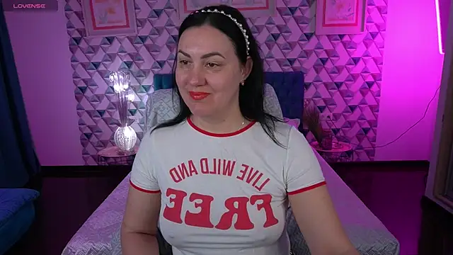 VelvetLuck online show from April 2026 05:51:02 AM