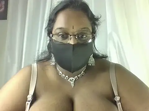 hootypriya online show from July 2026 02:45:02 PM